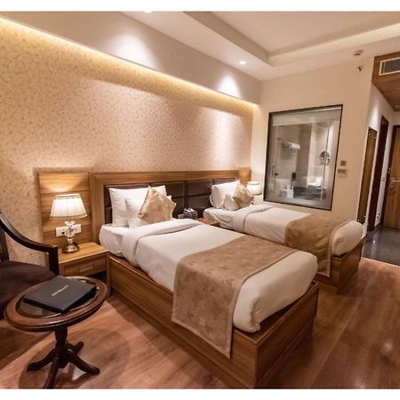 The Grand Ambassador Hotel Phagwara Luaran gambar
