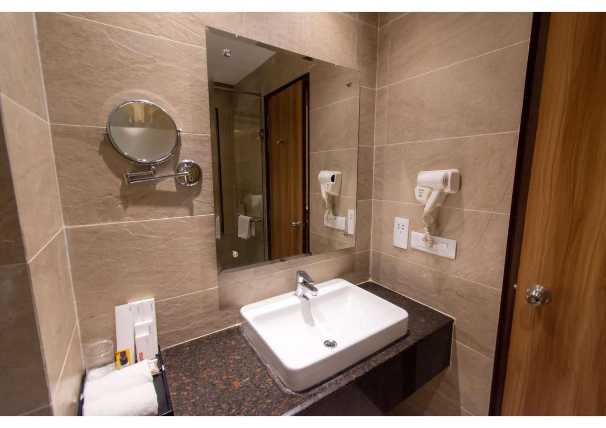 The Grand Ambassador Hotel Phagwara Luaran gambar