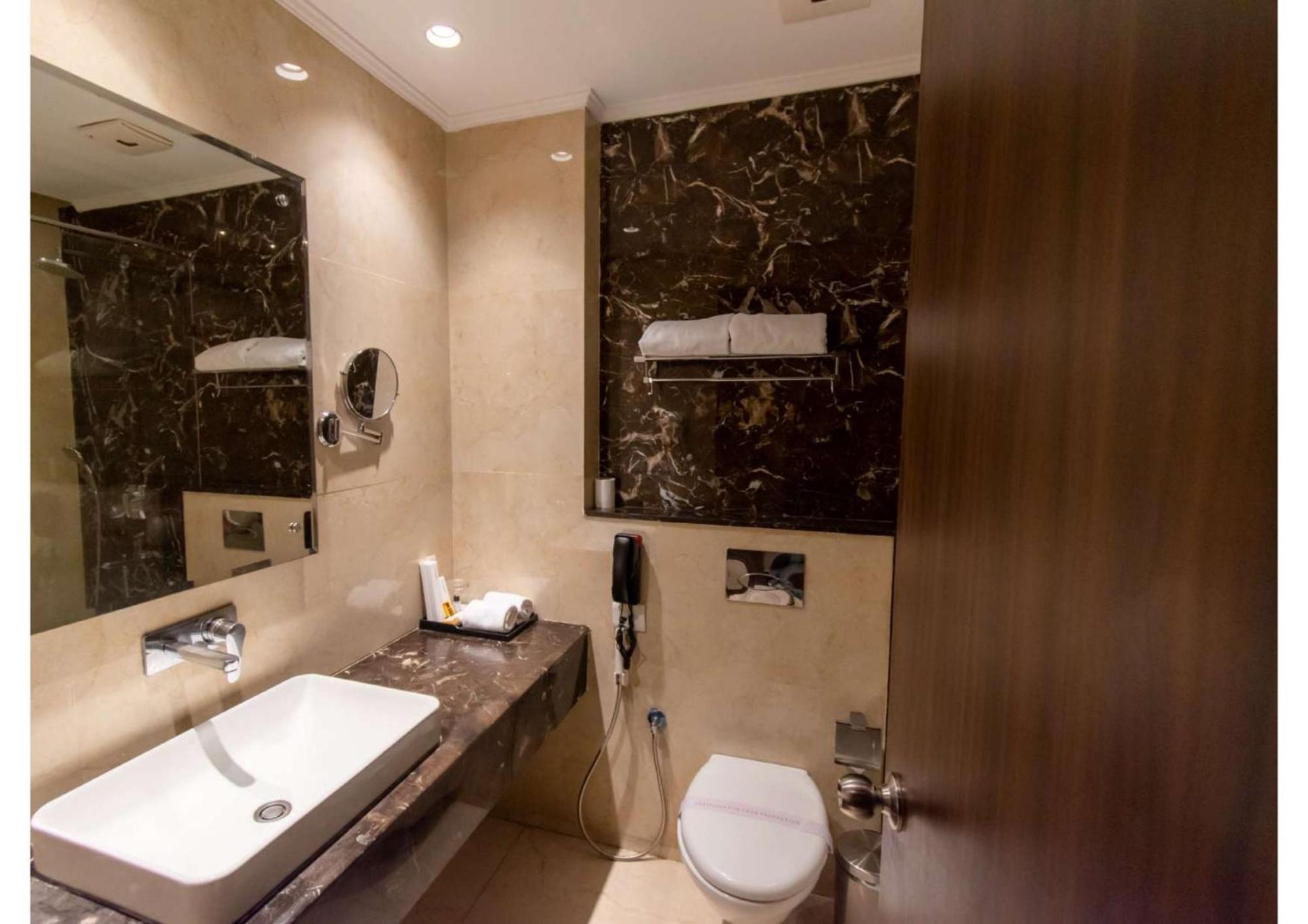 The Grand Ambassador Hotel Phagwara Luaran gambar