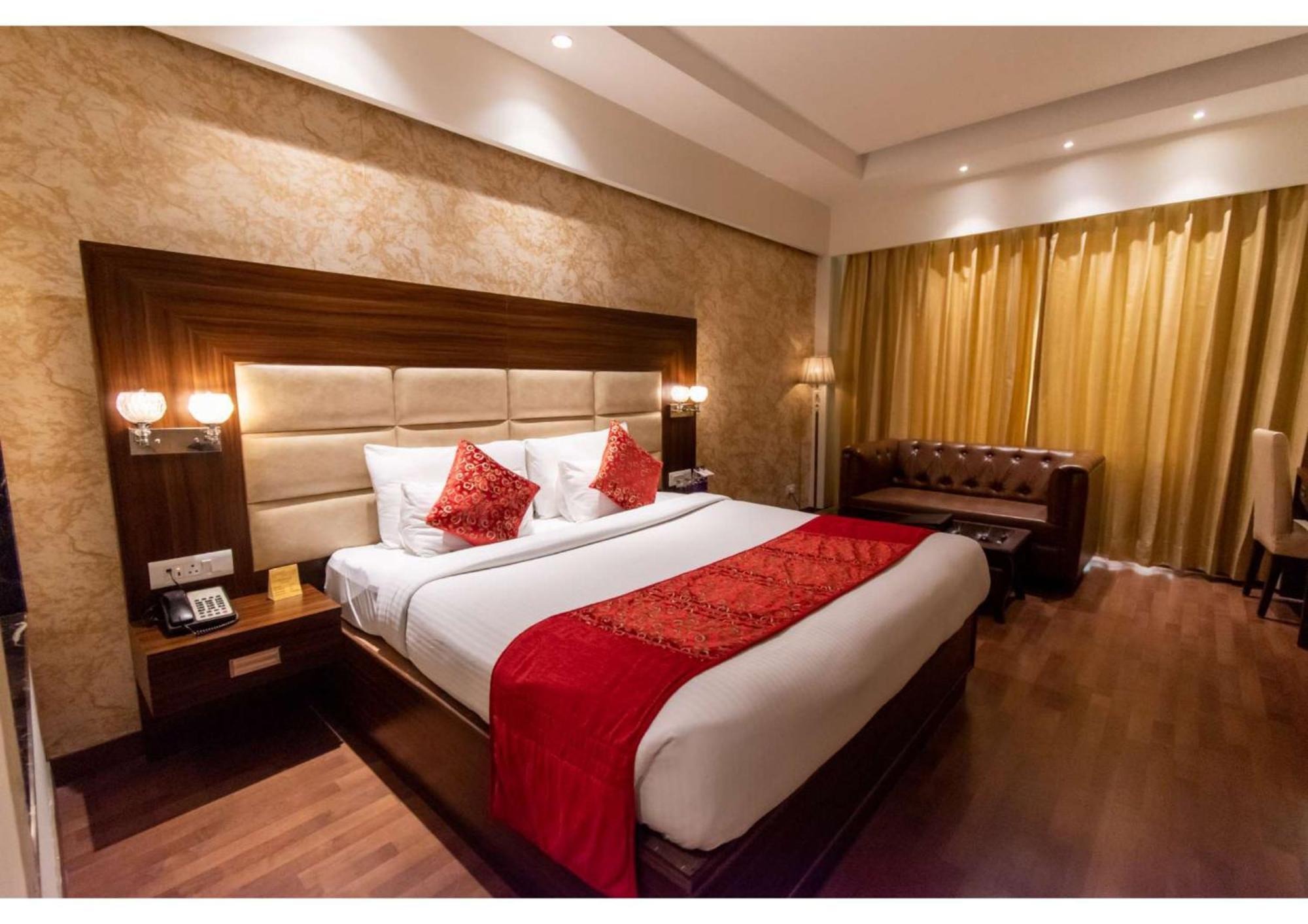 The Grand Ambassador Hotel Phagwara Luaran gambar