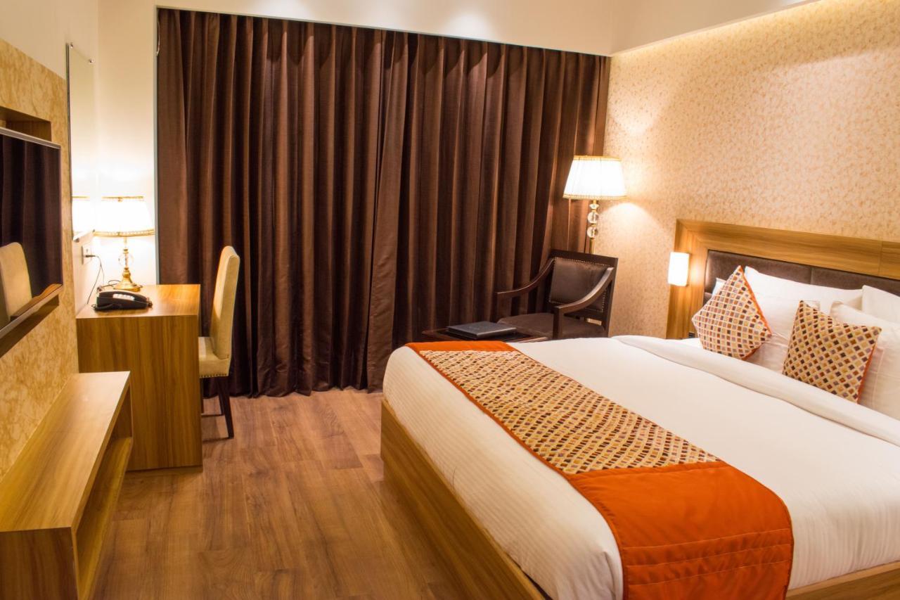 The Grand Ambassador Hotel Phagwara Luaran gambar