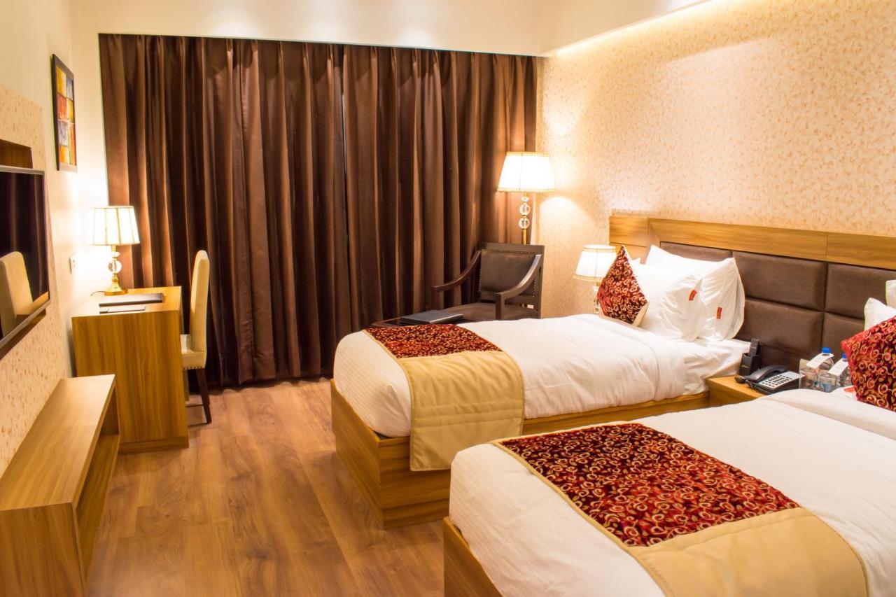 The Grand Ambassador Hotel Phagwara Luaran gambar
