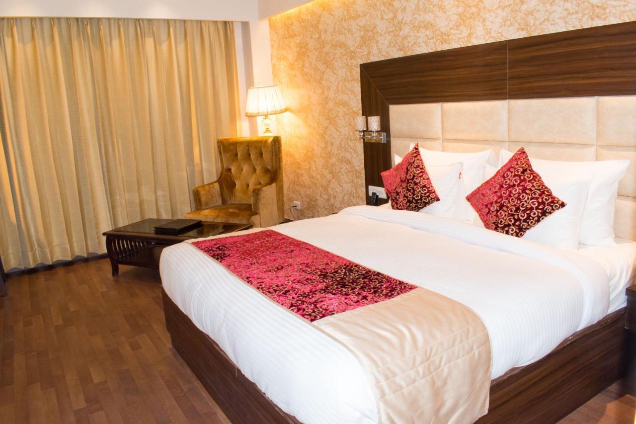 The Grand Ambassador Hotel Phagwara Luaran gambar